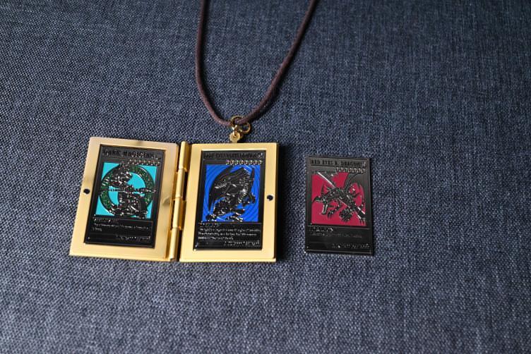 YGO 3D Metal Pendent with Cards